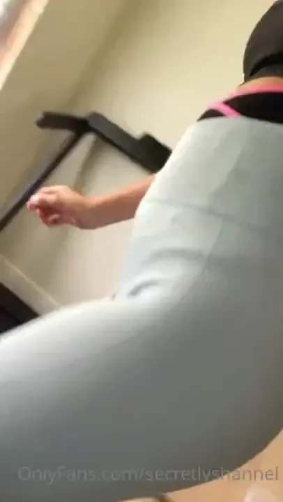 About to work out working on this booty for you 