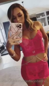 Shooting today how do you like this outfit