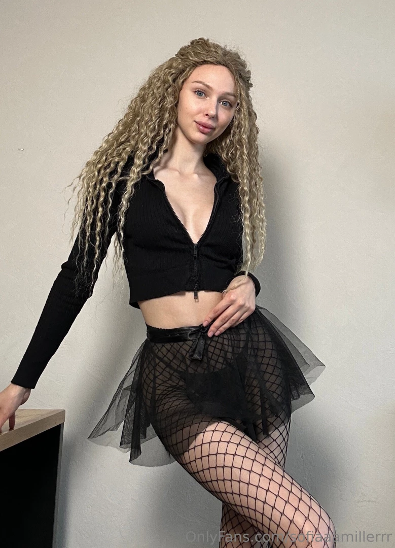 My inner designer said go full dark fairy so i did tbh she slayed 