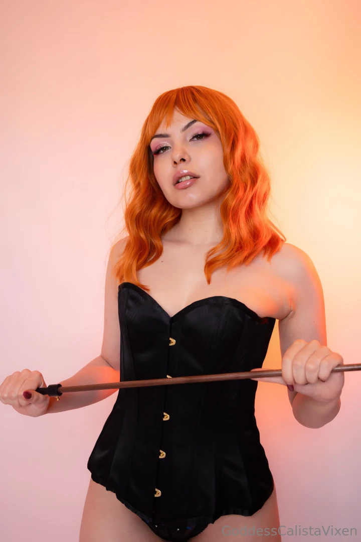 Rousse comme une flamme toxique ils m appellent le cinqui me l ment 