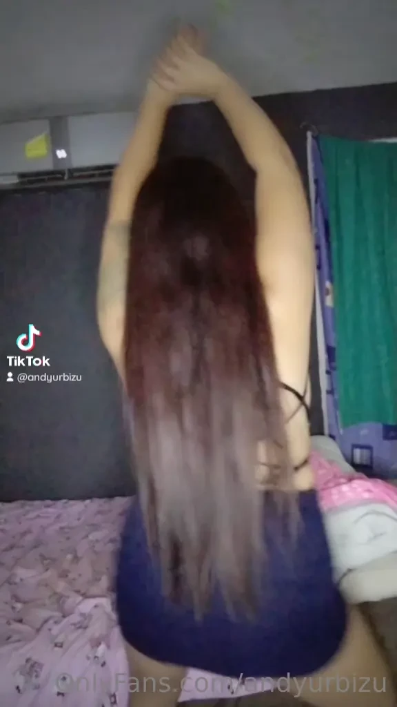 Lo hice con mi amixe tiktok pero no lo sub ah 
