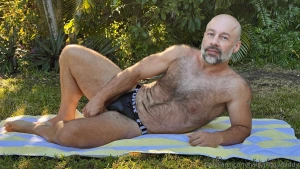 Sexy photo shoot in the hot humidity of ft lauderdale who s going to