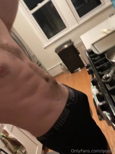 Busy night but join me for some cooking up some mac and cheese