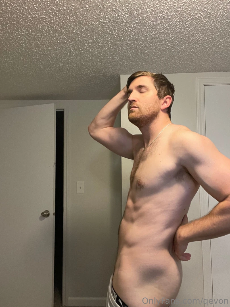 Enjoy homies post workout in gray sweats gotta be careful in the gym part 1 