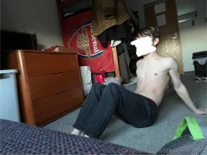 Some pics from my workout this morning need someone to cool me off part 6