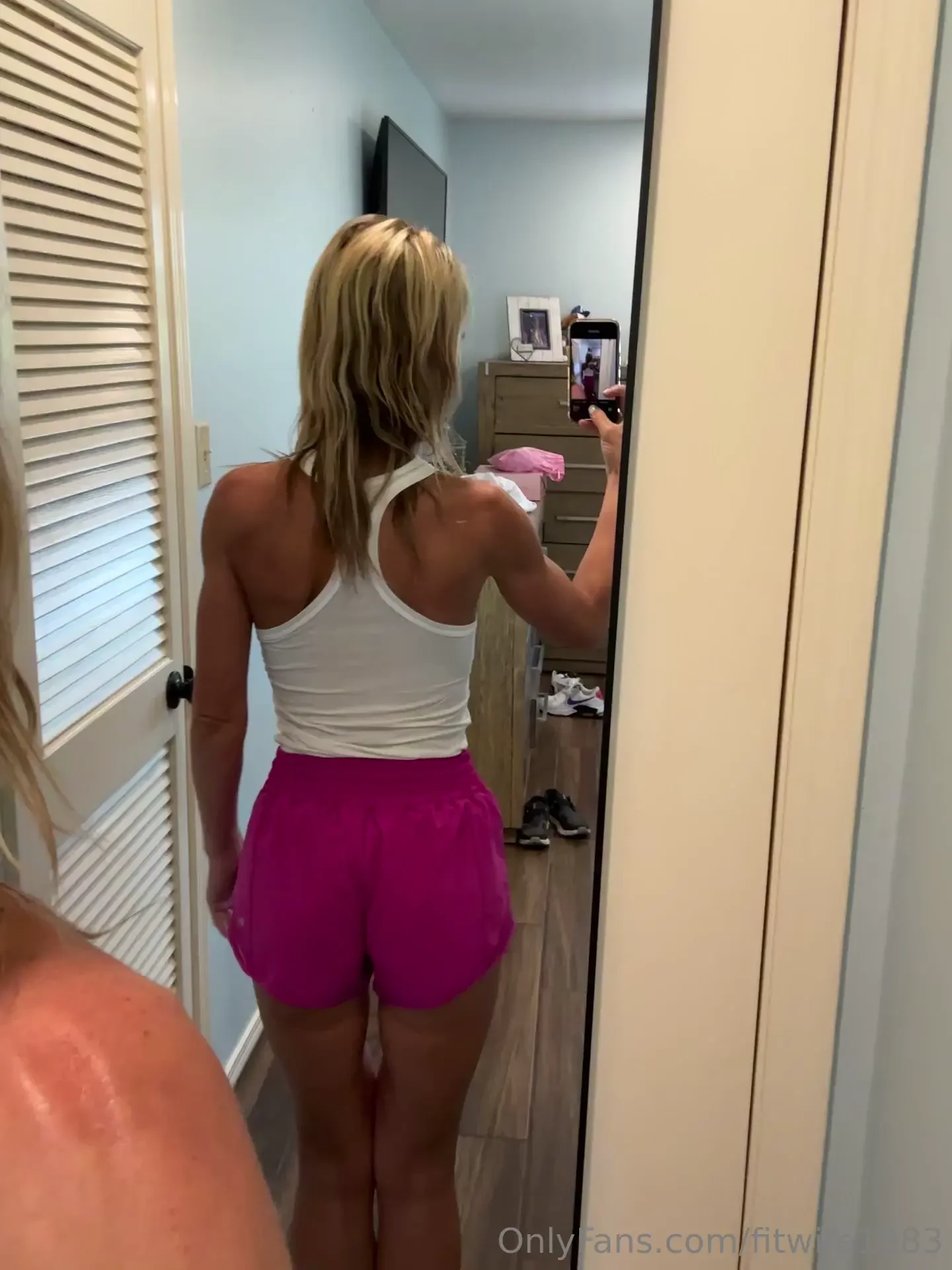 Pink shorts are my favorite i love yall 