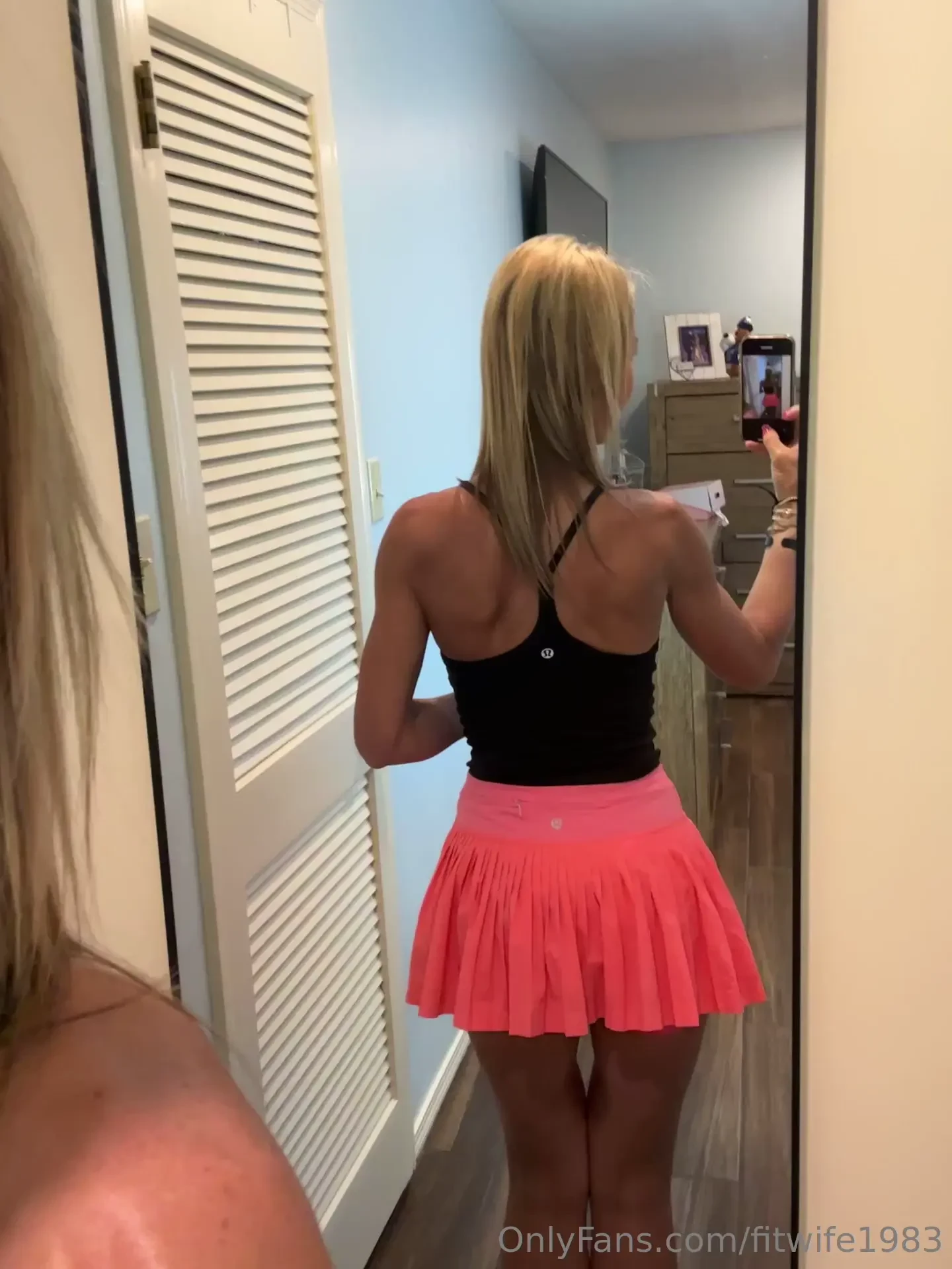 Gosh i love a skort you love my wet pussy under it i cannot wait to be part 1 