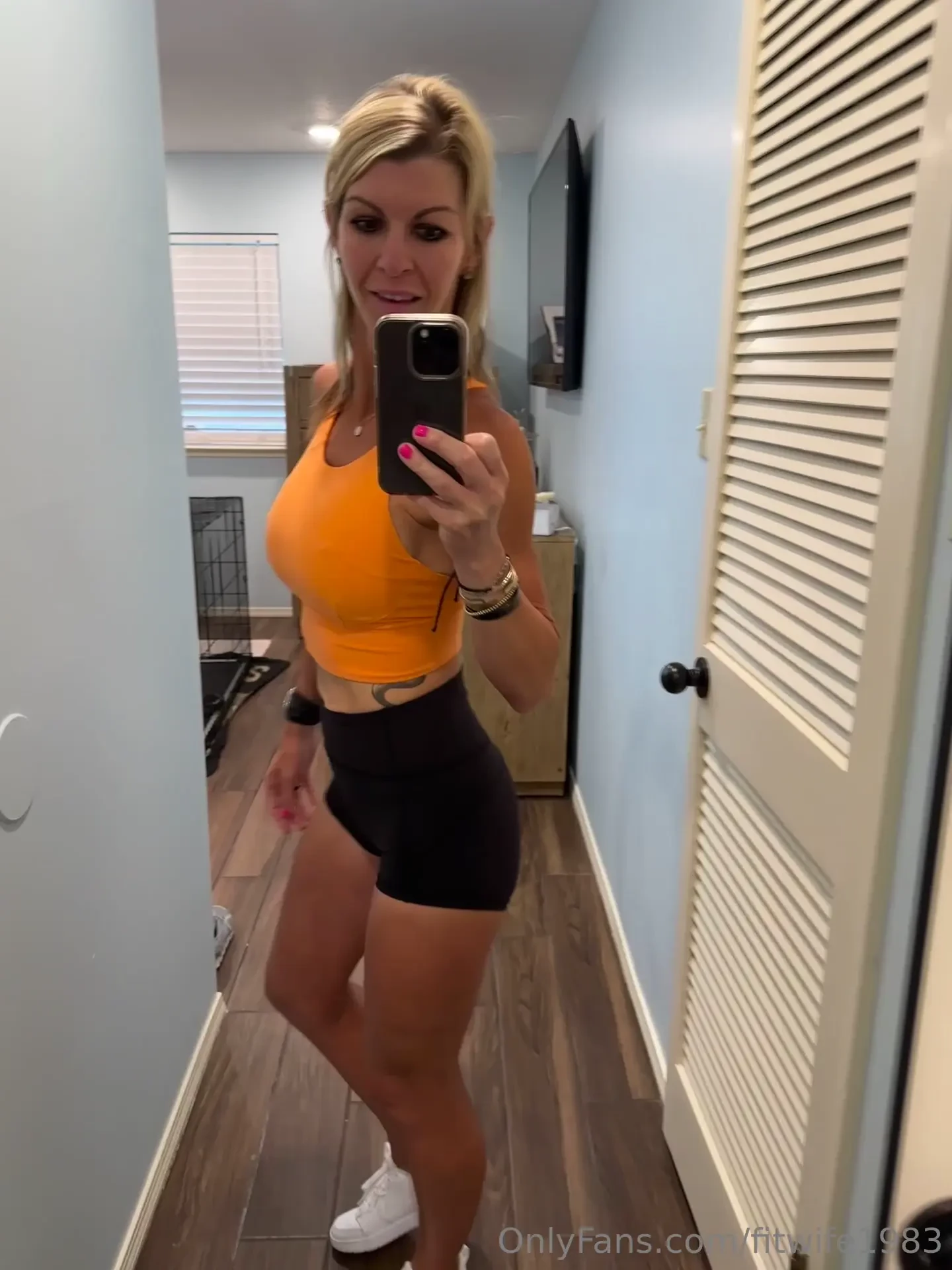 I love the shorts and top combo and you love these pussy lips part 1 