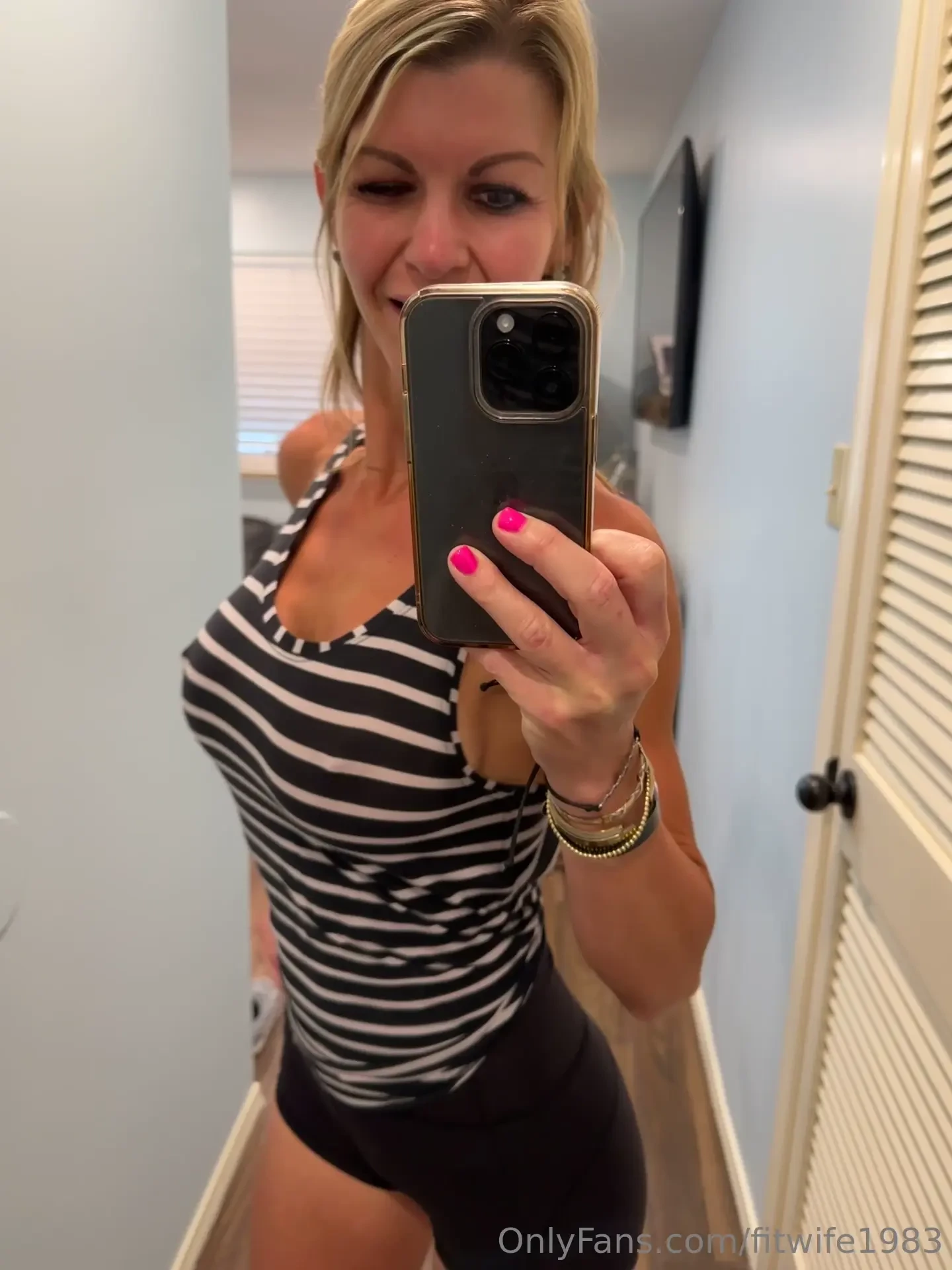 I love the shorts and top combo and you love these pussy lips part 2 