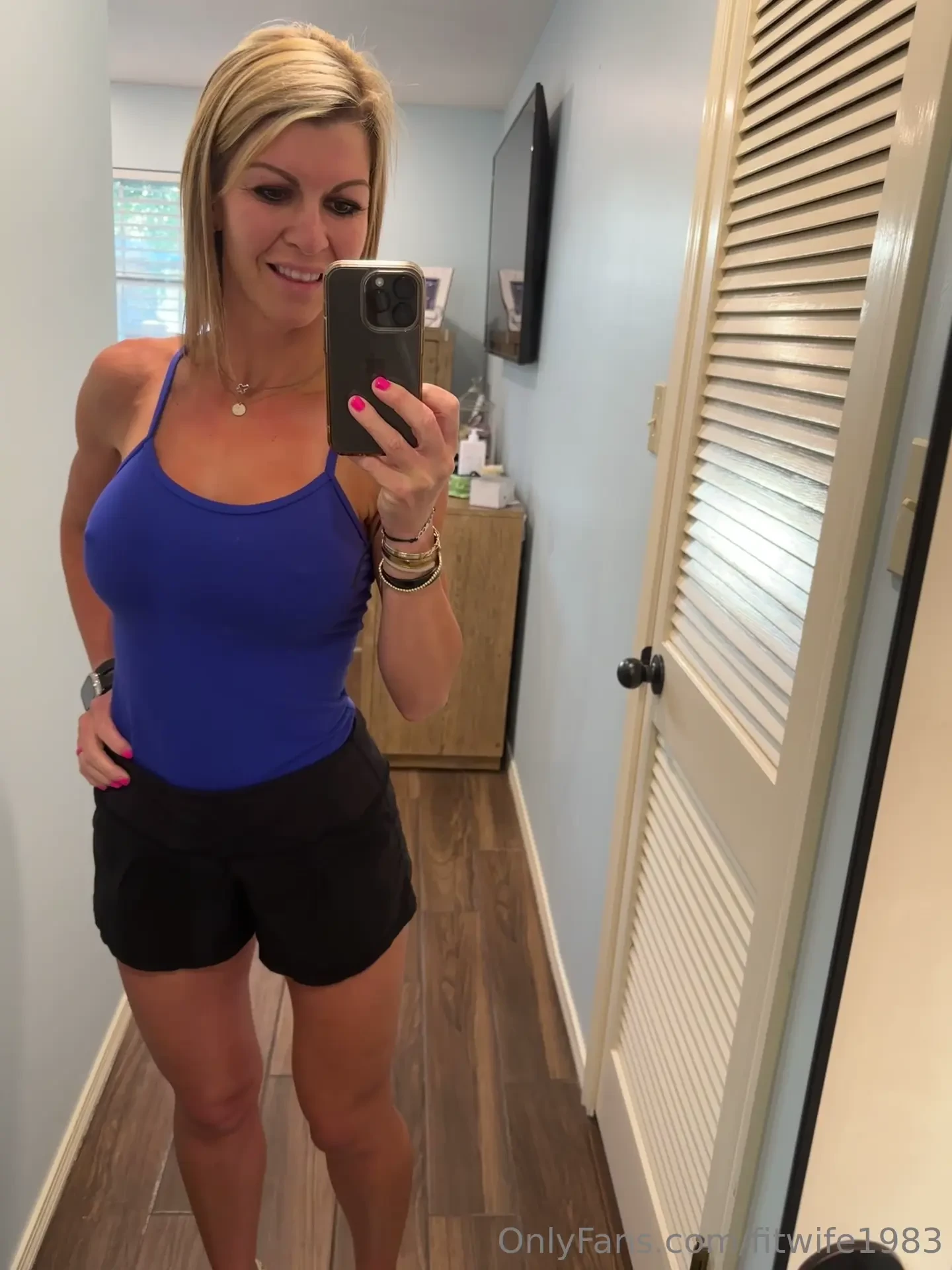 Woke up sooooo horny today even though i got fucked so good last night 