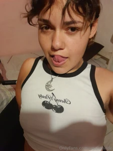 Who will give me some kisses to fall asleep good night part 1