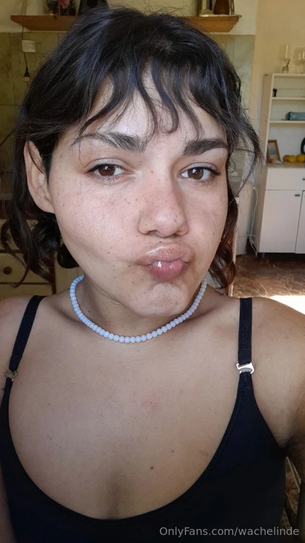 Painted mouth to kiss each other a lot 