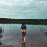 toplesshiking22
