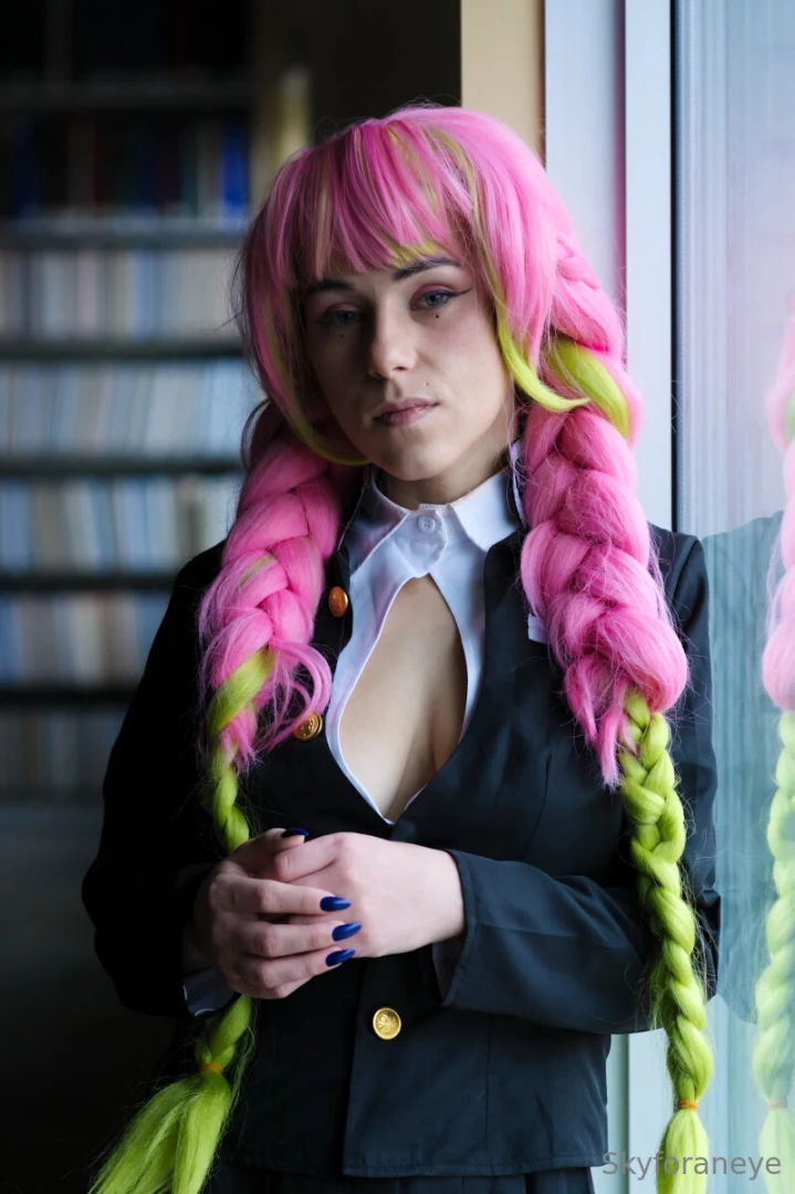 Mitsuri in the library pt 1 part 3 