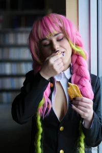 Mitsuri in the library pt 1 part 6