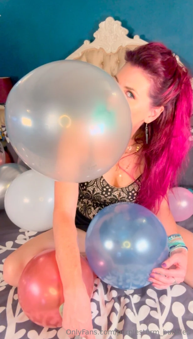 Guess whose birthday it was more pics and a clip for my vip 