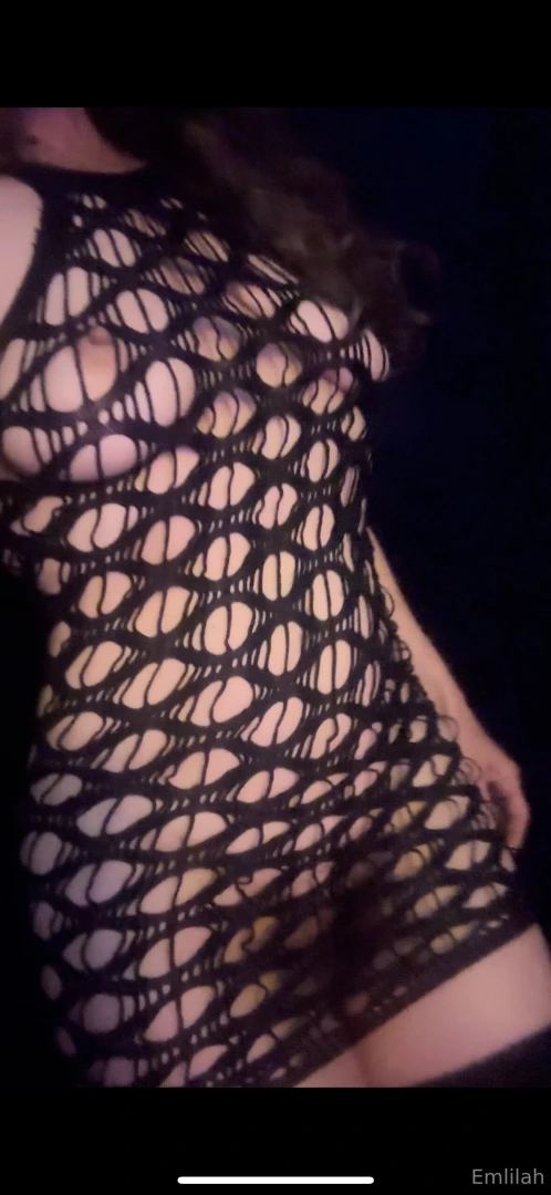 Hot sexy fishnet emlilah natural perfecttits naturalbody sutoltew part 3 
