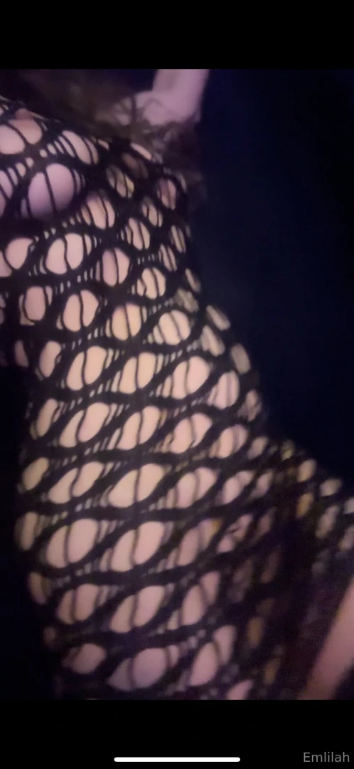 Hot sexy fishnet emlilah natural perfecttits naturalbody sutoltew part 1 