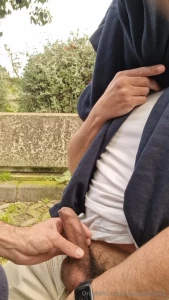 On cruising exchanging handjobs and delicious blowjobs part 2