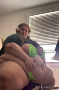 I think this is the best angle yet i look 1000 lbs hahaha