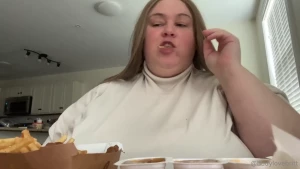 Showing every bite of mcdonald s i took during lunch then stripping