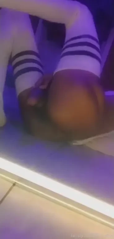 Im pushing my flexibility today part 5 