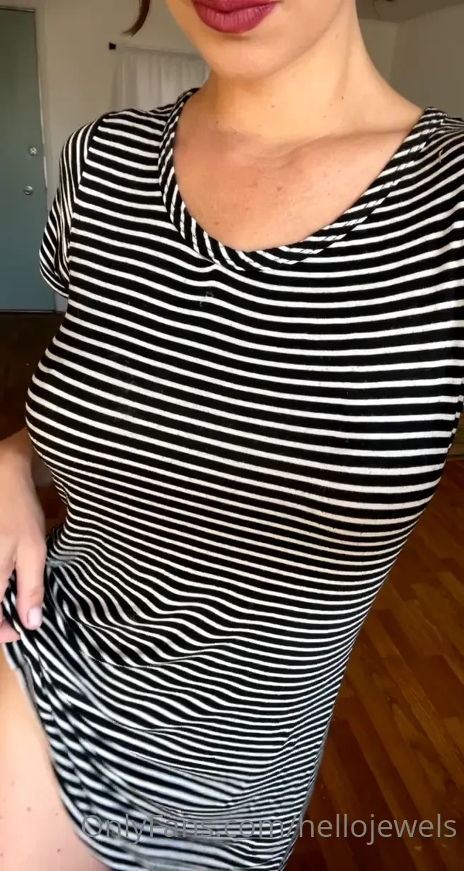 Just wishing you a quick good morning i got done up and did a self 