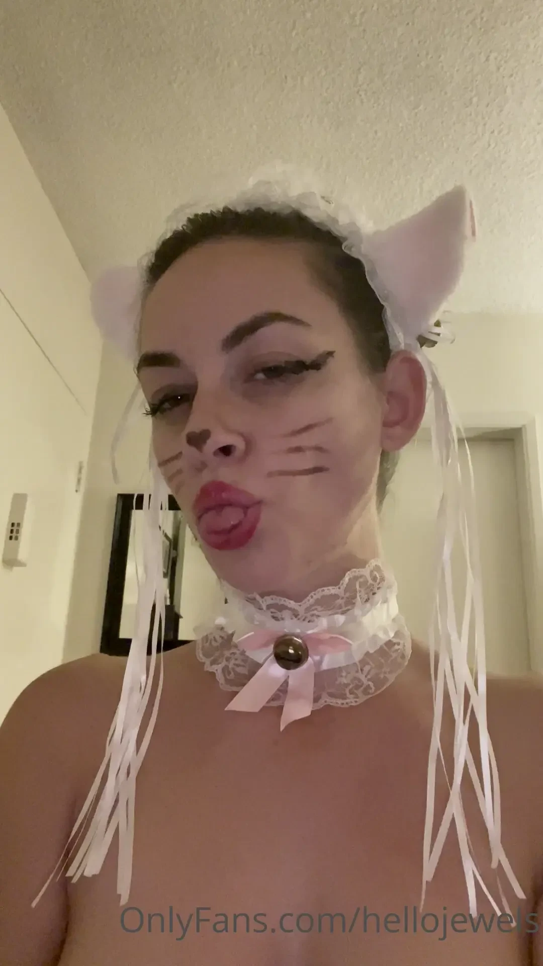 Doing this for a living from now on pls ignore my makeup 