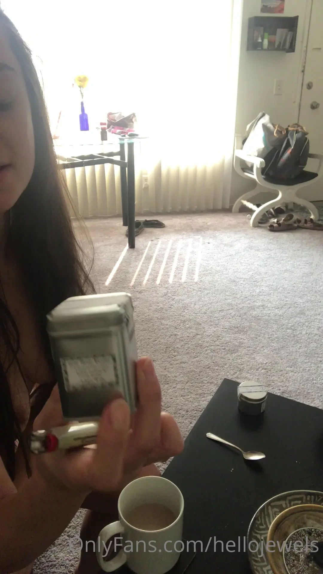 A little tutorial on how i light my very special resin incense before 