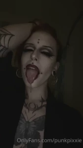 Might be the hottest video under 10 seconds i ve made show your
