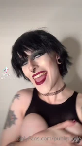 Follow my tiktok twitter insta tumblr if anyone still uses that