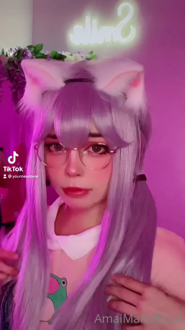 This song has been stuck in my head so d full on tiktok https www 