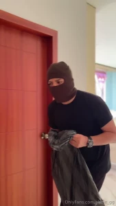 Ladr n entra a departamento de jovencita universitaria ella prefiere