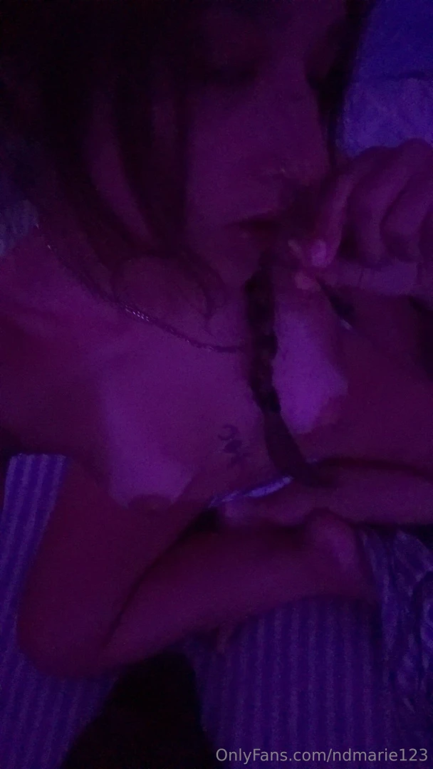 Do u like girls that smoke part 1 