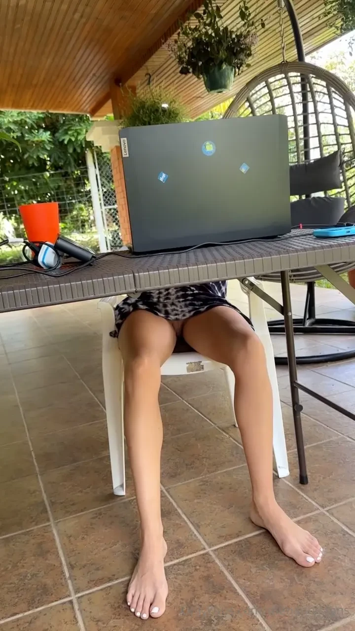 Working hard or hardly working want to distract me from my work i d 