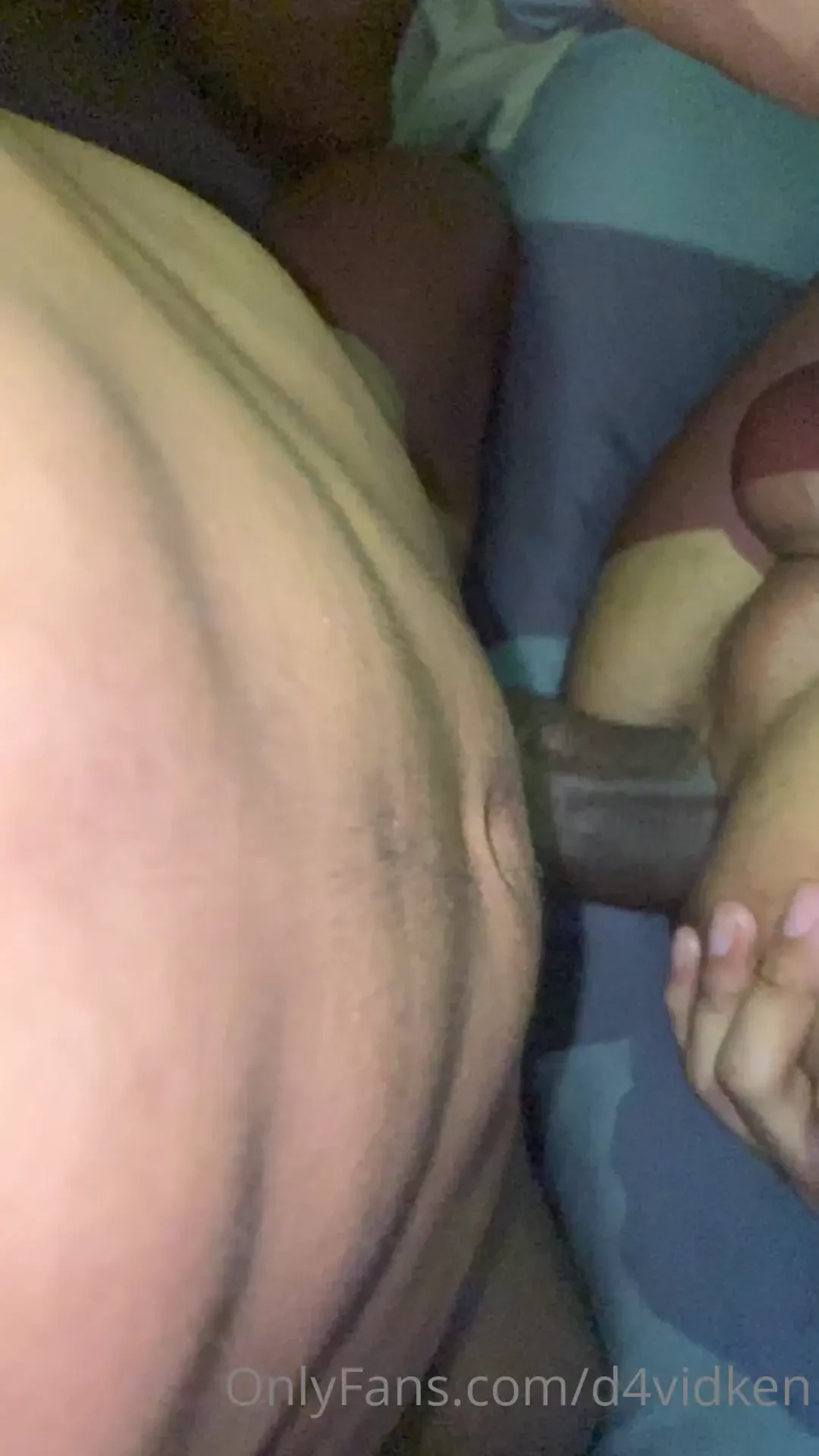 My first double penetration what a nice feeling we tried i send the 