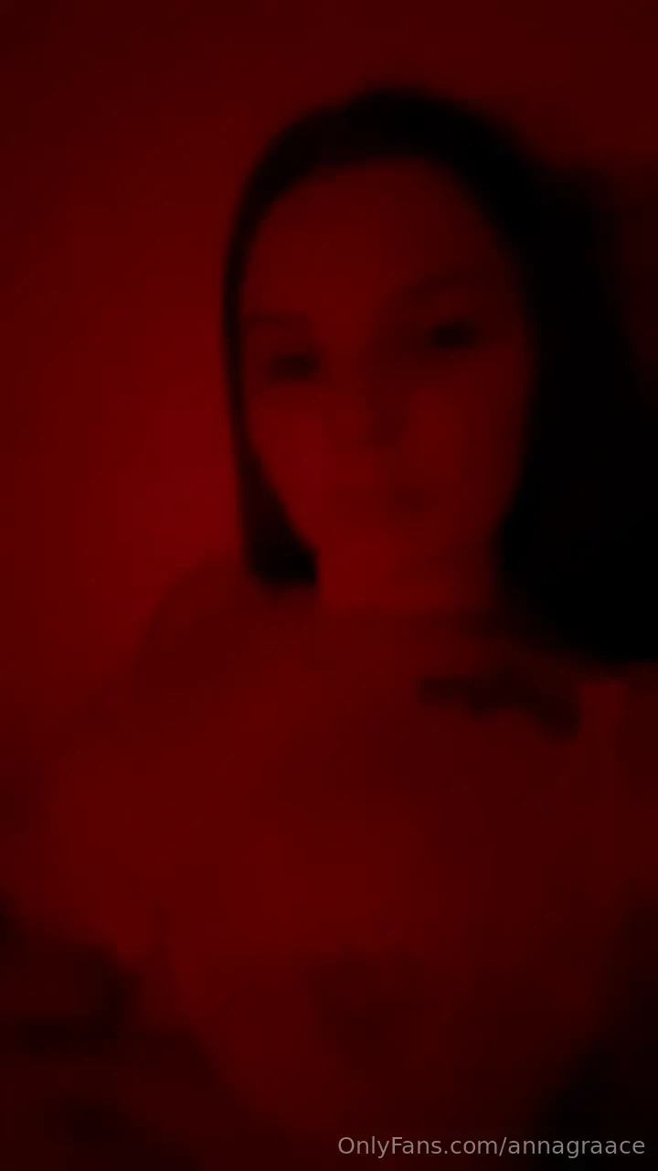 Im abit lonely come play with me 