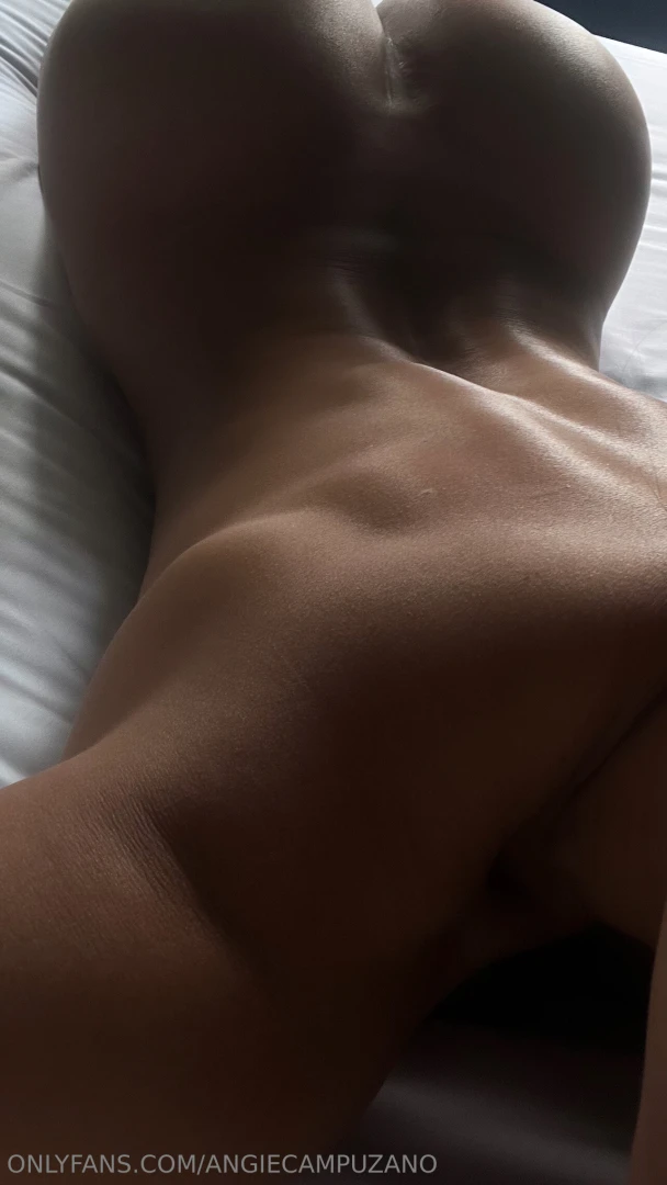 Mi amor dame lechita deliciosa en mi espalda y hazme una mascarilla part 1 