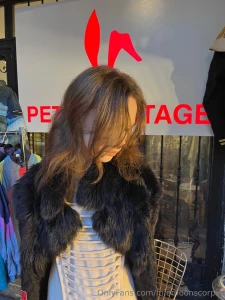 Thankfully hairs on my pussy are making me warm