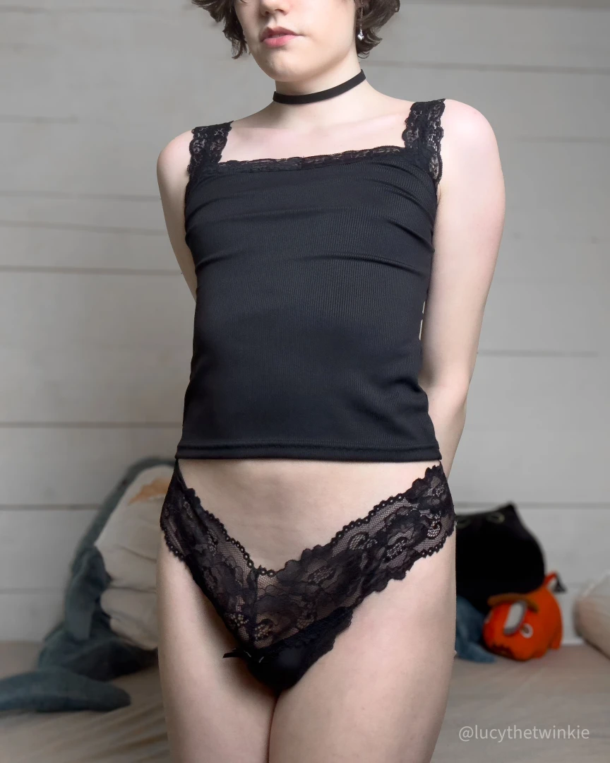 I get so horny knowing you guys are jerking off to my pics part 8 