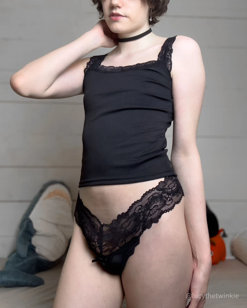 I get so horny knowing you guys are jerking off to my pics part 3 