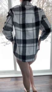 It might be snowy outside but i ll still get naked for you in your
