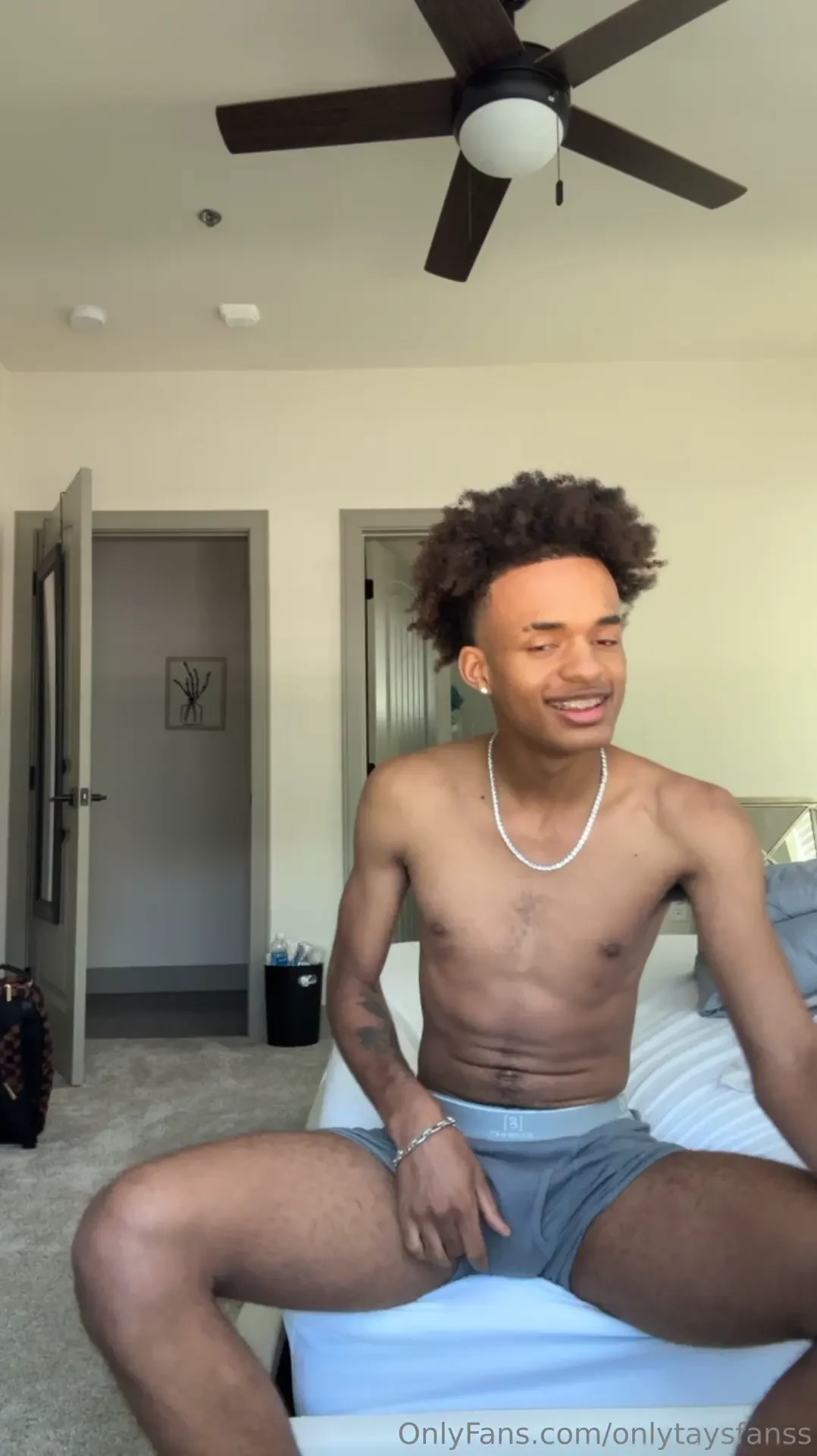 Pretty much unfiltered unedited just freaky 