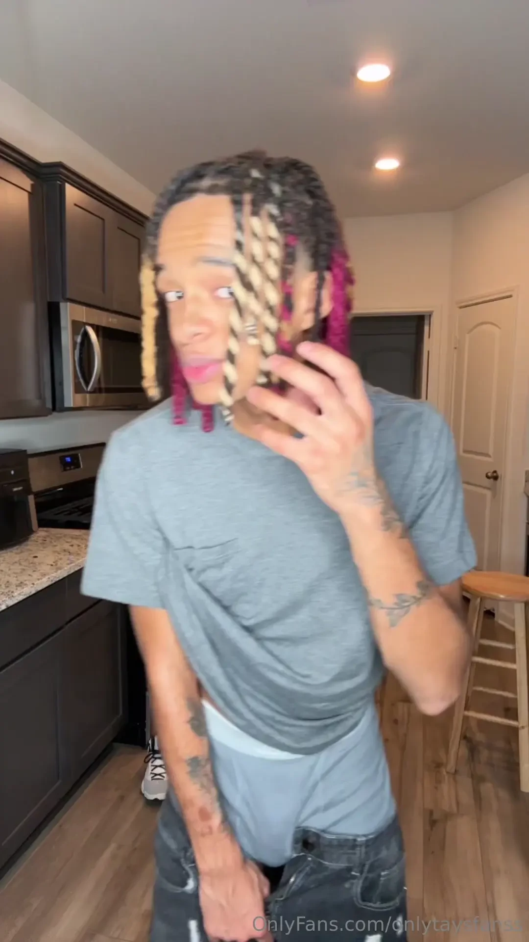 Bro my cum shot went so far also my hairstyle what do you guys think 