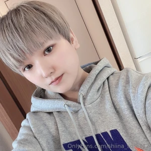 The day before we moved the last beauty salon part 1