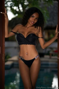 Do i look good in black part 75