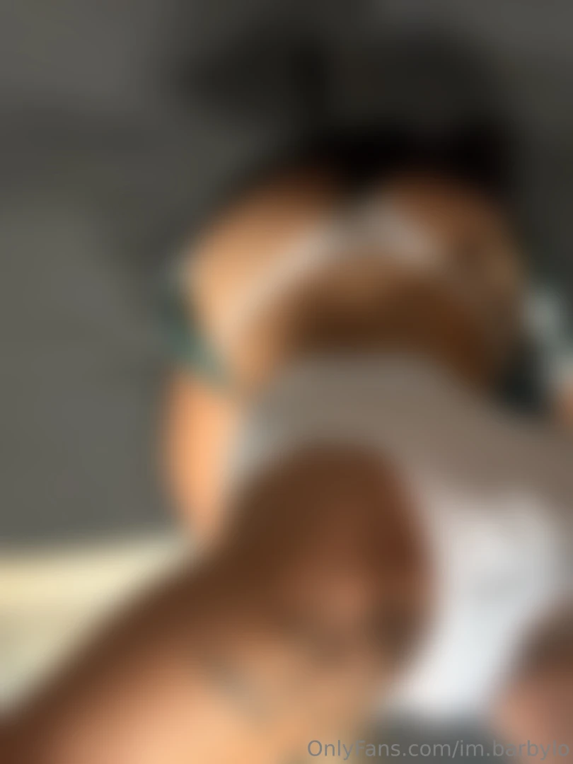 It started with a whaletail but i ended up doing other things 