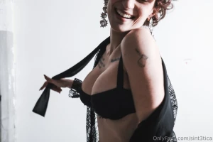 Dallo shooting per billboard se comprate l ultimo numero in edicola mi