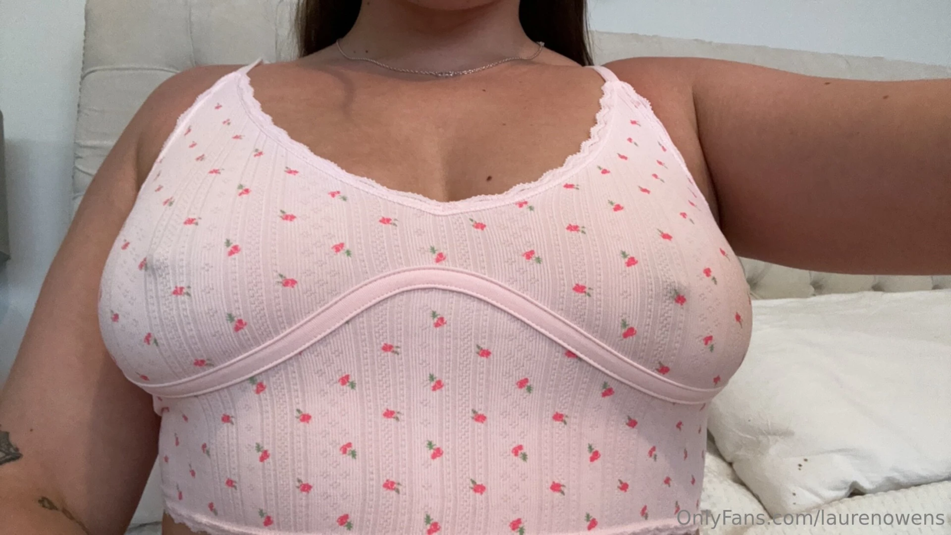 Do you like me in dainty little crop tops daddy 