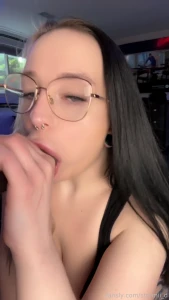 Fyp goth curvy thick blowjob dildo spit sloppy natural emo